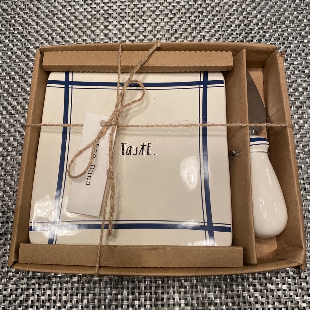 Rae Dunn Taste Plate with cheese spreader